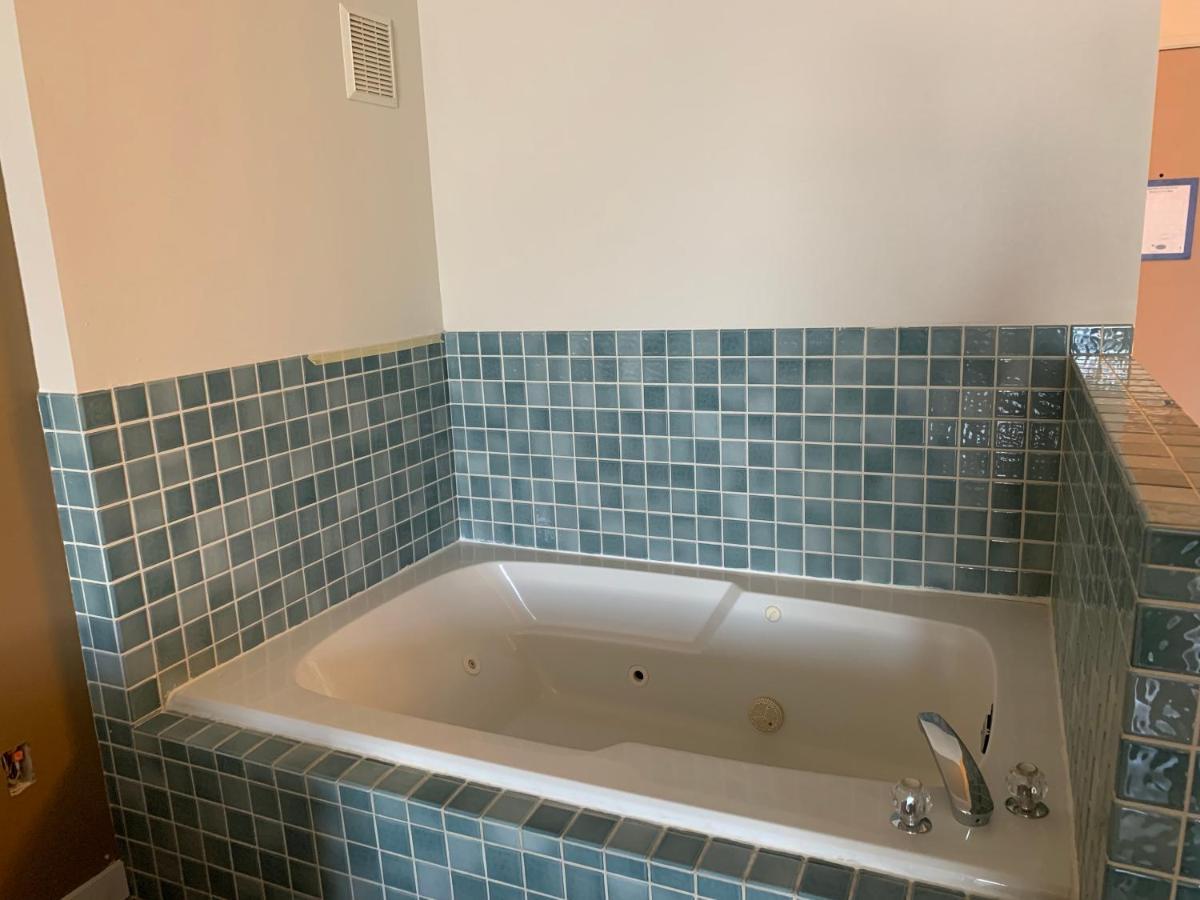 Econo Lodge Toppenish エクステリア 写真
